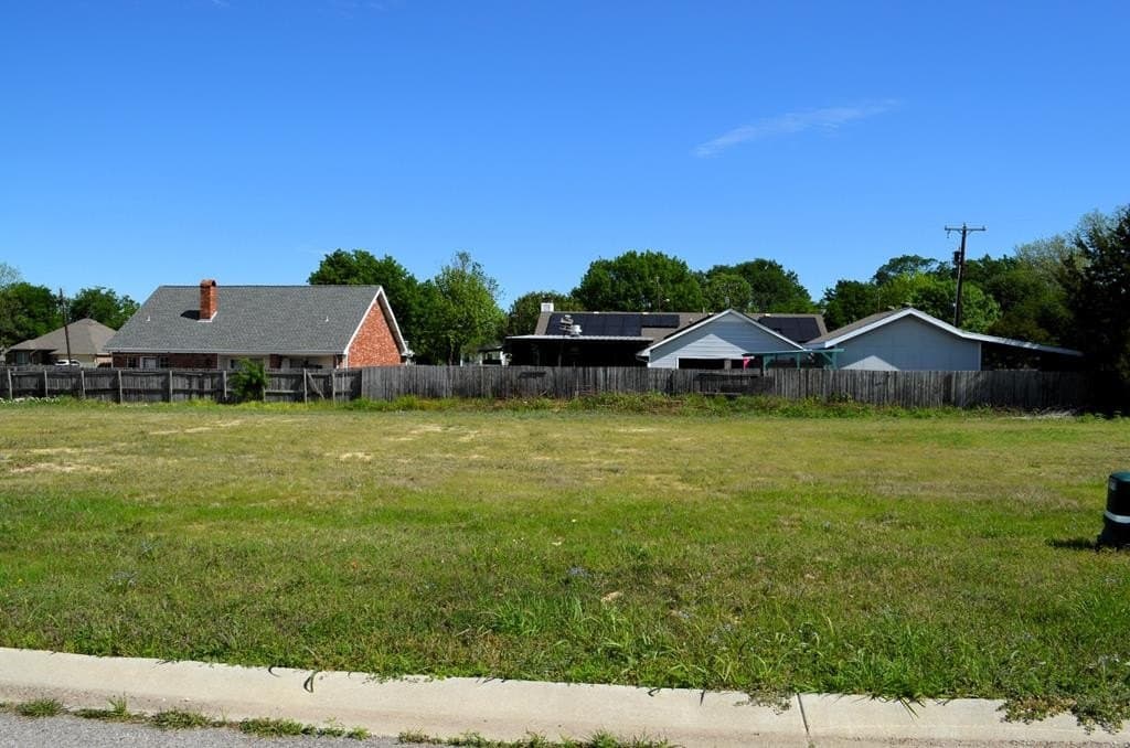 0.16 acres in Kaufman County