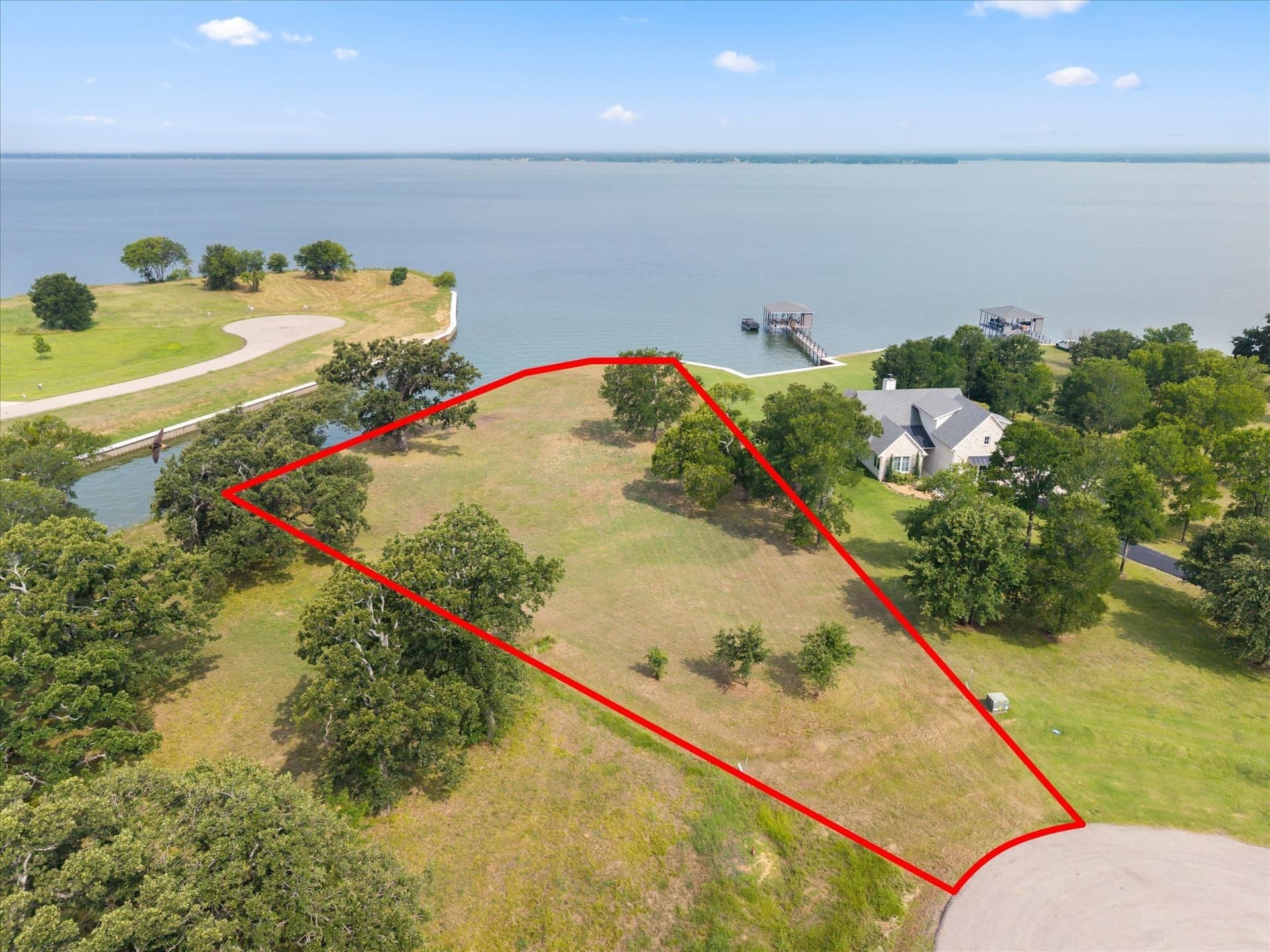 1.05 acres in Navarro County