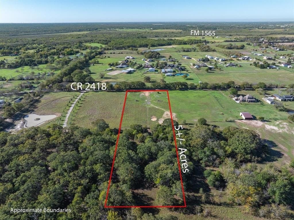 4.94 acres in Hunt County