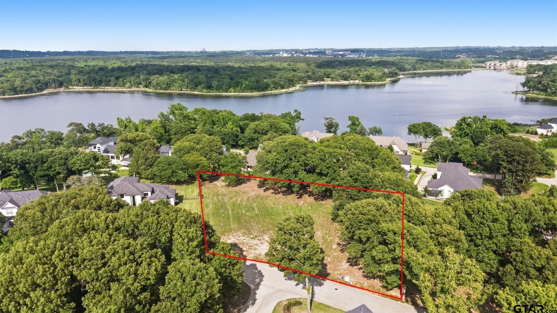 0.74 acres in Smith County