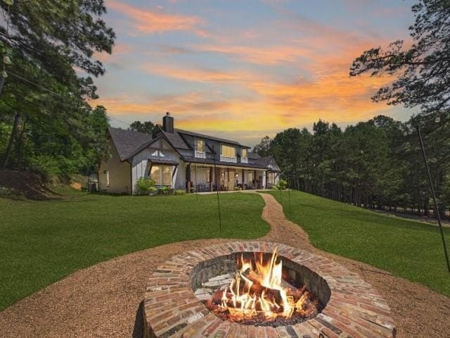 10 acres in Henderson County