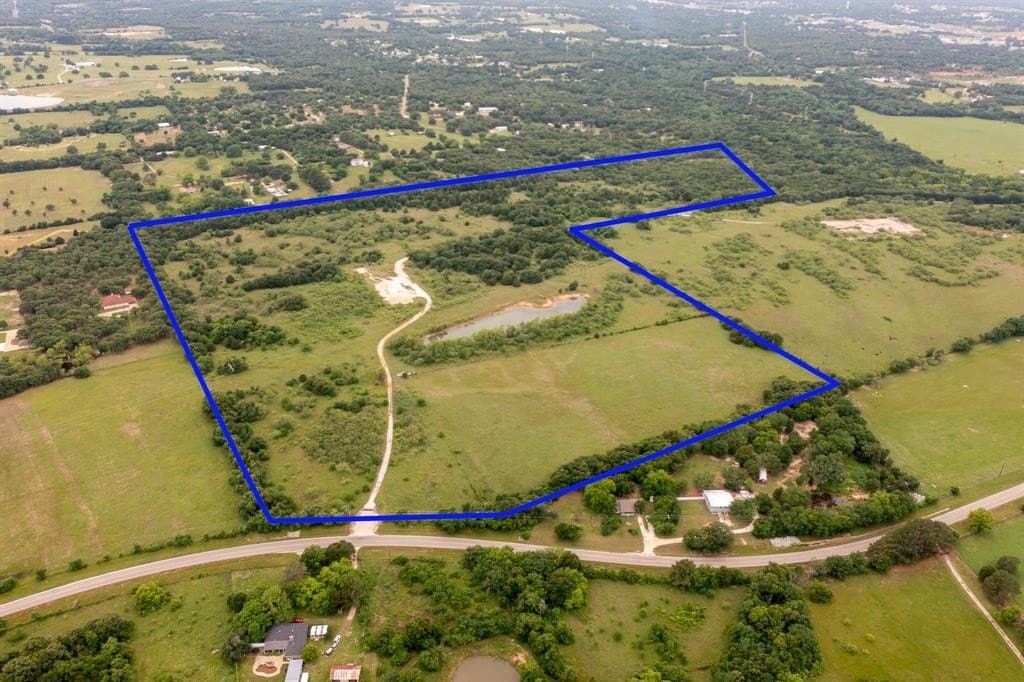 80.2 acres in Johnson County