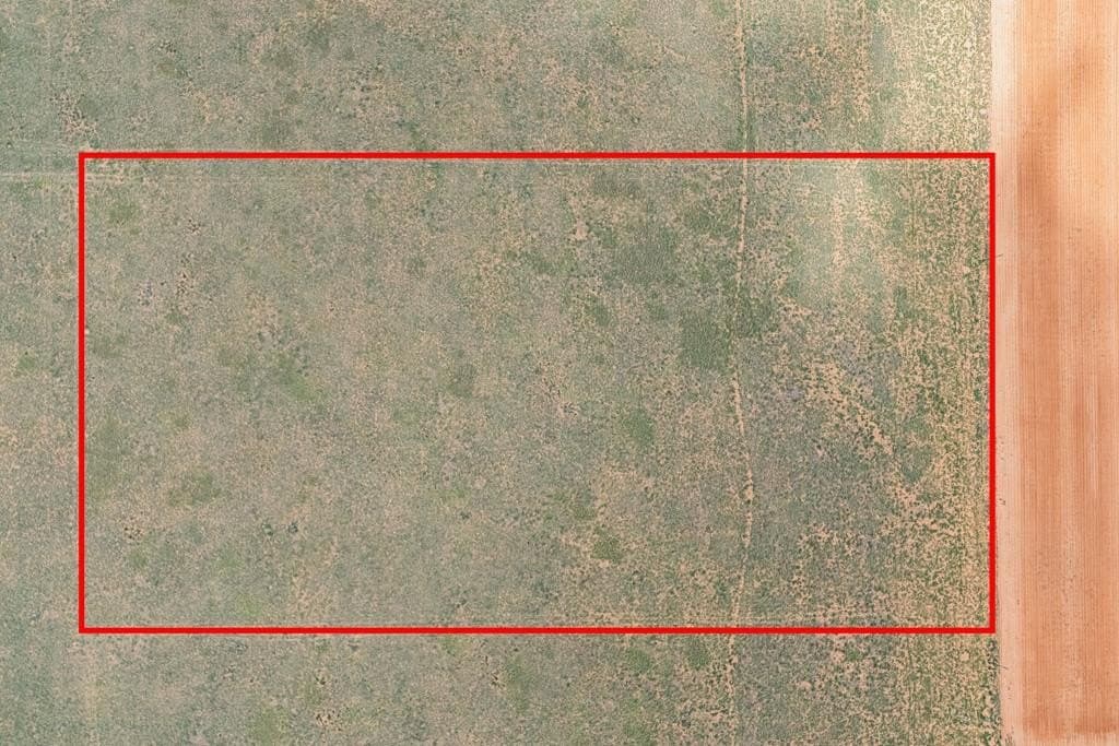 10.27 acres in Yoakum County
