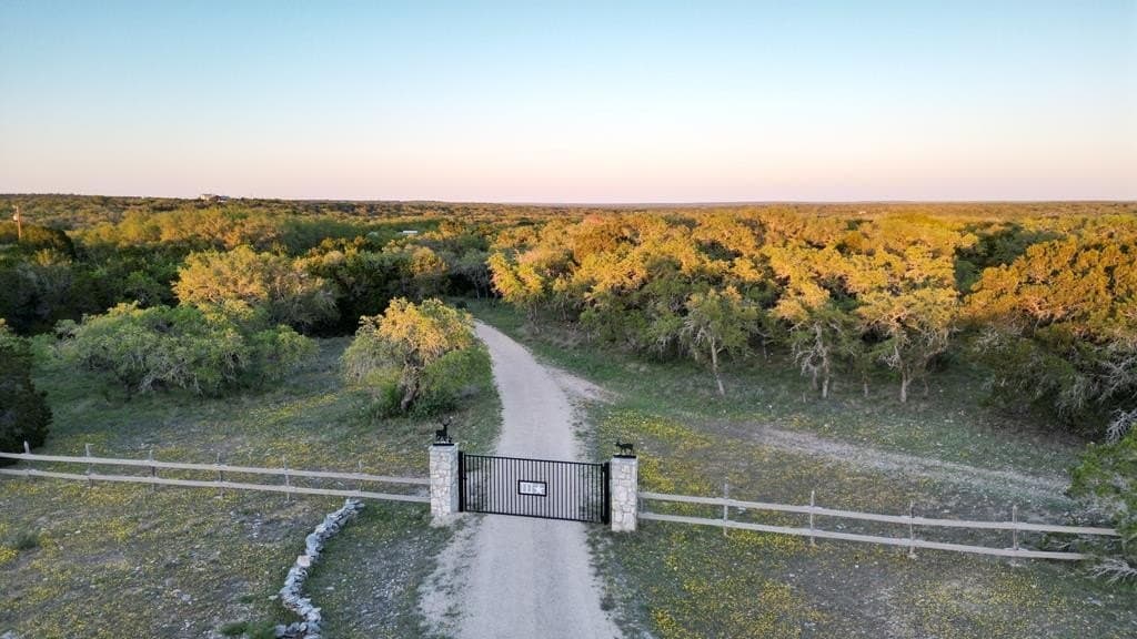 155 acres in Kerr County