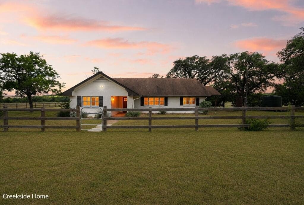 33 acres in Hays County