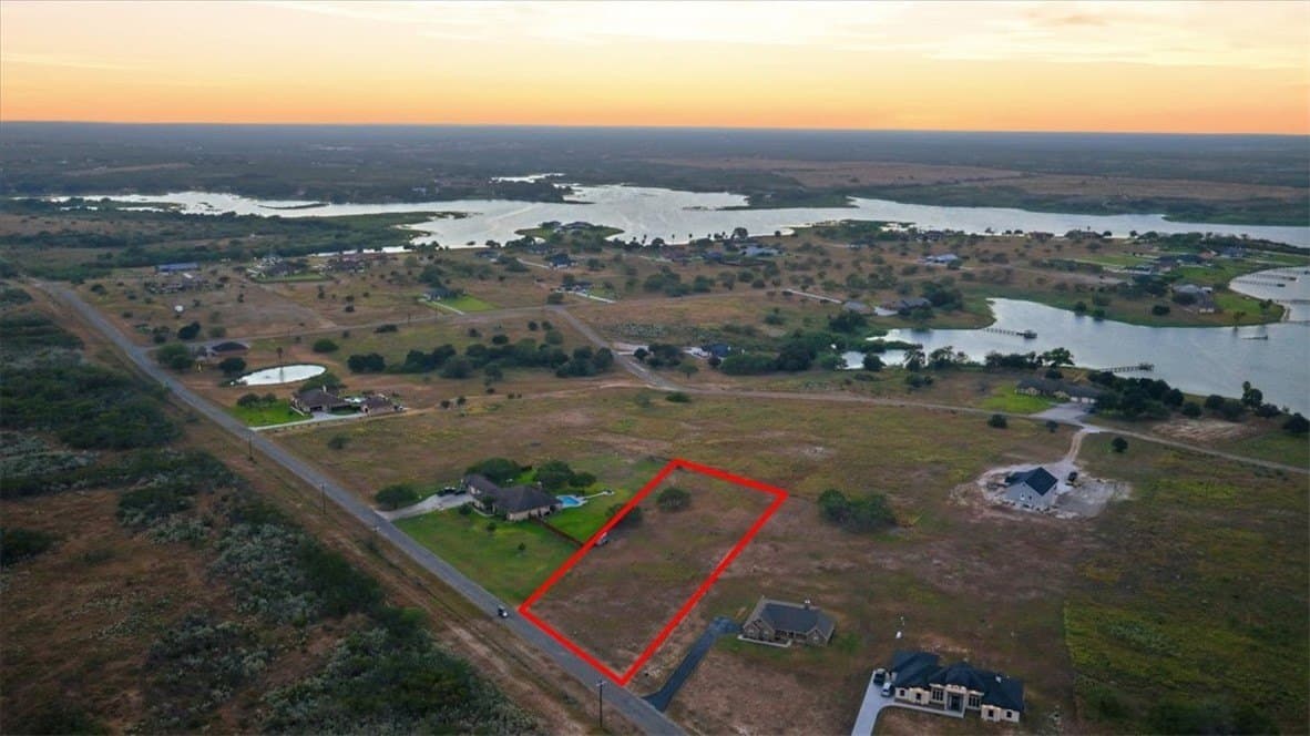 1.28 acres in Jim Wells County