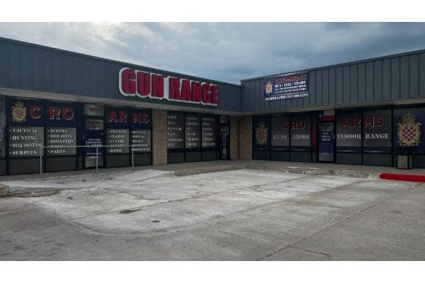 Cro Arms guns and range